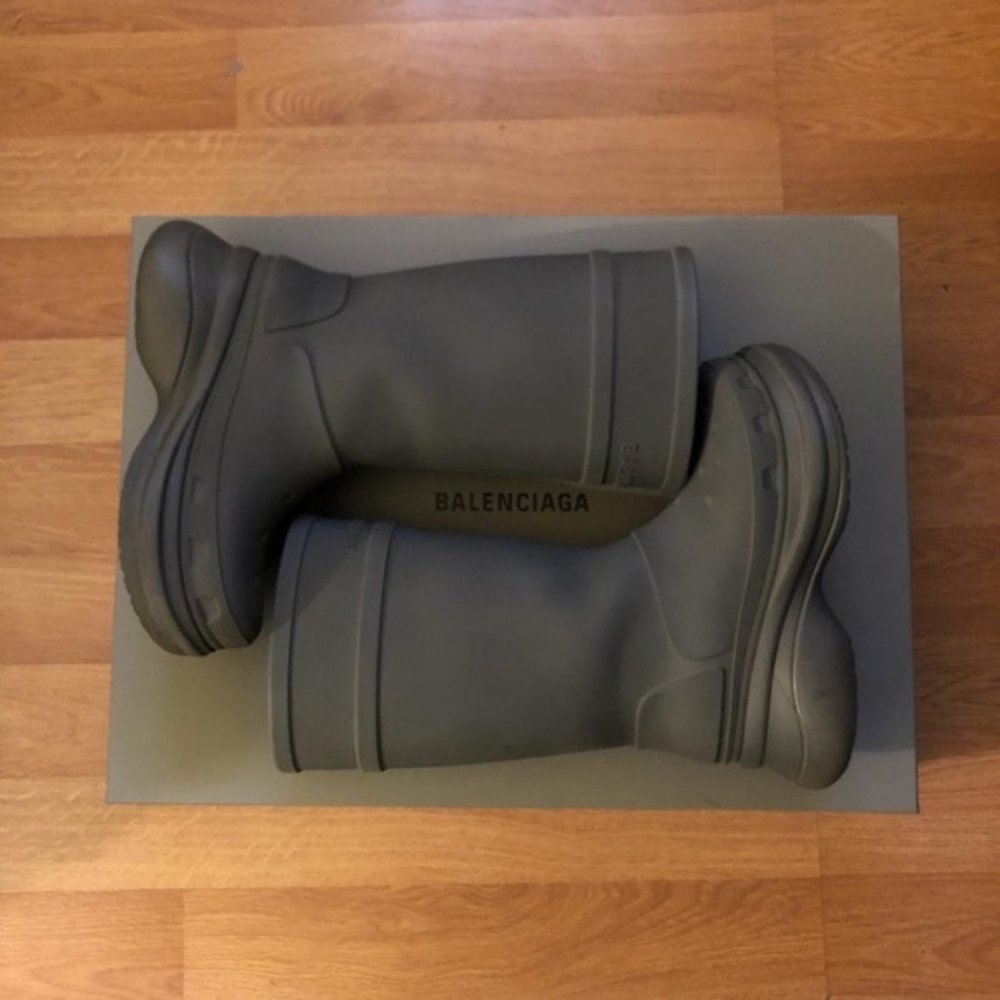 grey balenciaga croc boots